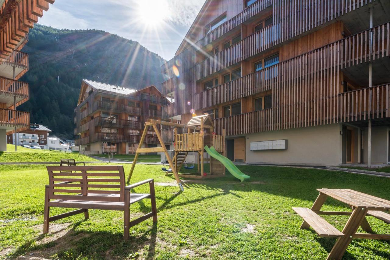 Montela Hotel & Resort - Suiten Saas-Grund Εξωτερικό φωτογραφία